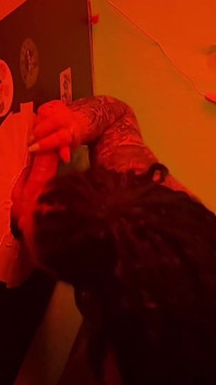 Betrügender Schwanz Explodiert Am Gloryhole