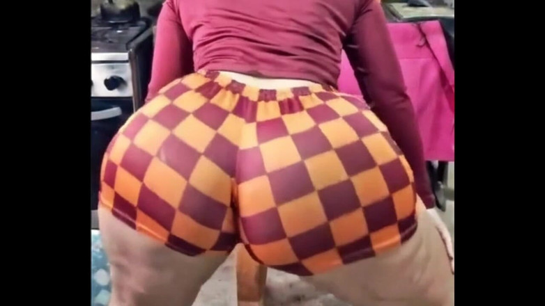 Xprohibidox1: Big Butt in Plaid Shorts