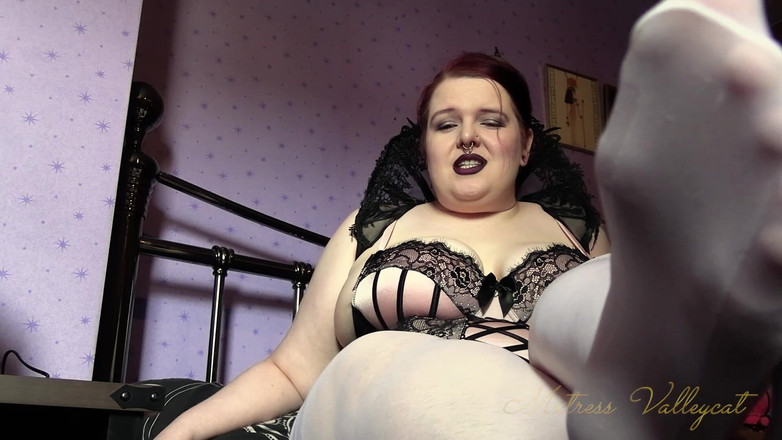 Mxtress Valleycat: Non sei degno di leccare