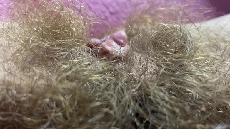 Cuteblonde666: Cum orgasm hairy pussy closeup and normal scenes big clit