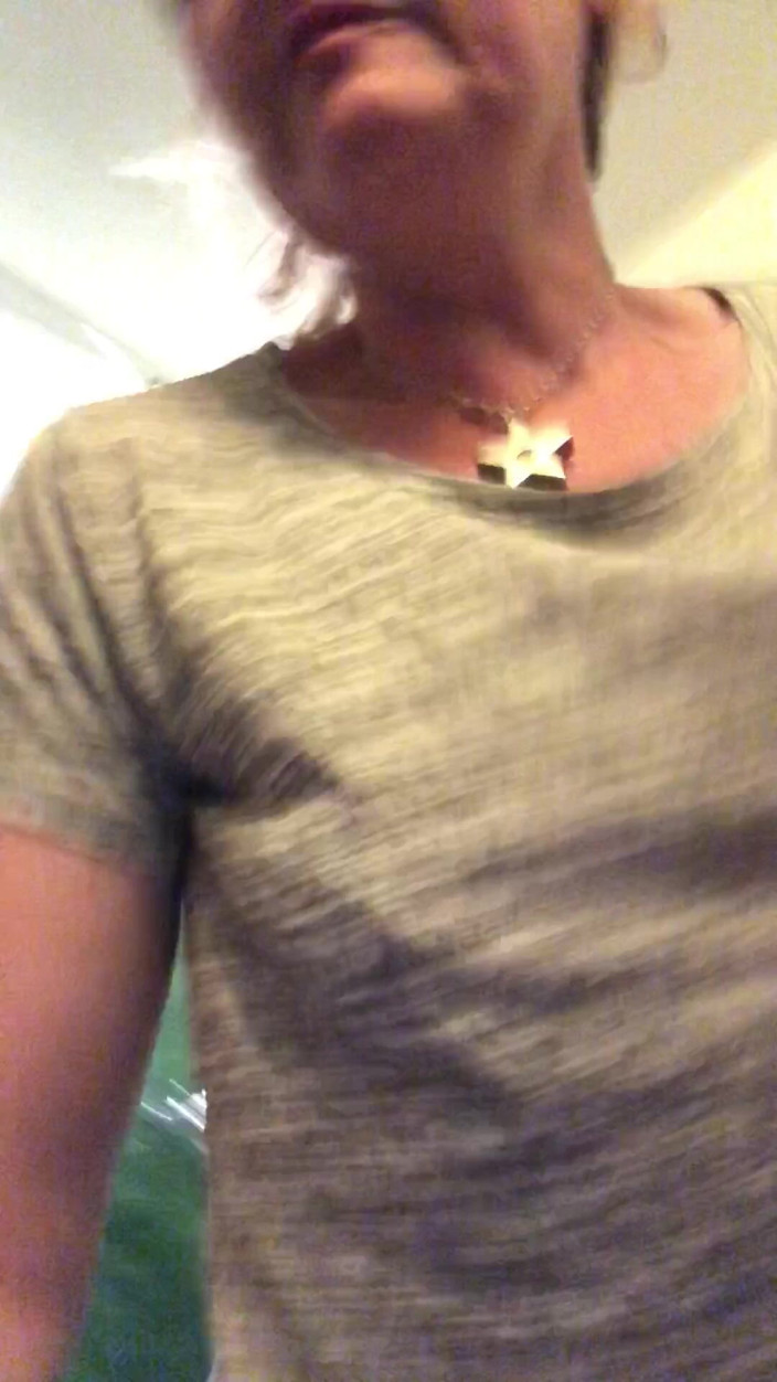 Pissing Paradise: Blev nästan fångad av en främling