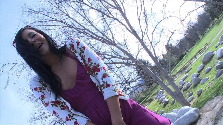 Mydirtyxxx: Small titted beauty takes hard cock deep into her throat