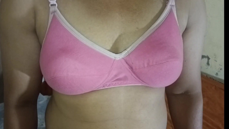 MHM: This Married Desi Bhabhi Is Lost in Her Fantasy