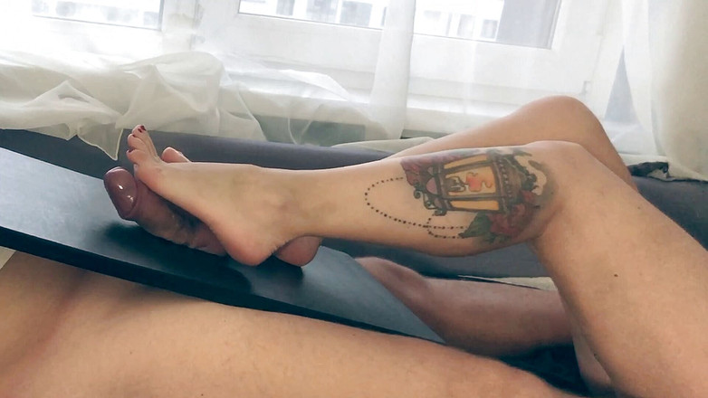 Amateur_fetish: 熟女脚交