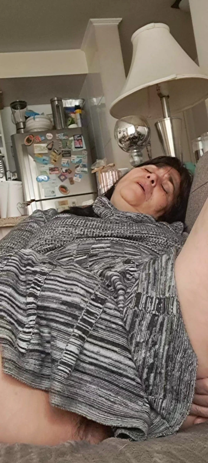 Mommy big hairy pussy: Looking Under the Dress, the Hairy Pussy Is Wet