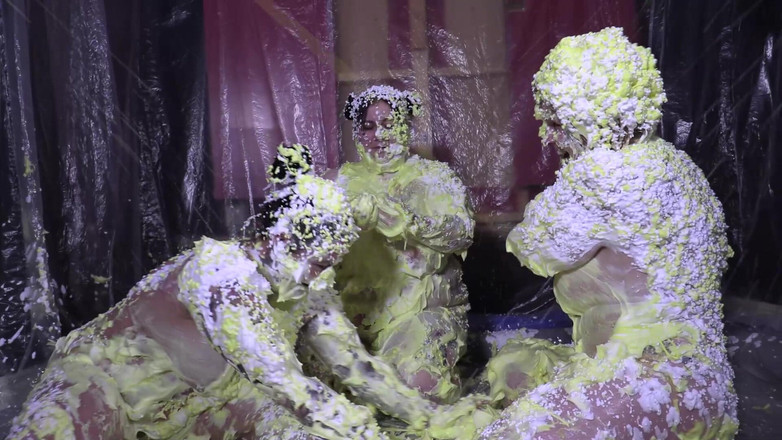 Cheyenne Rose 80: Cheyenne hannah和Skyler的泡沫乐趣