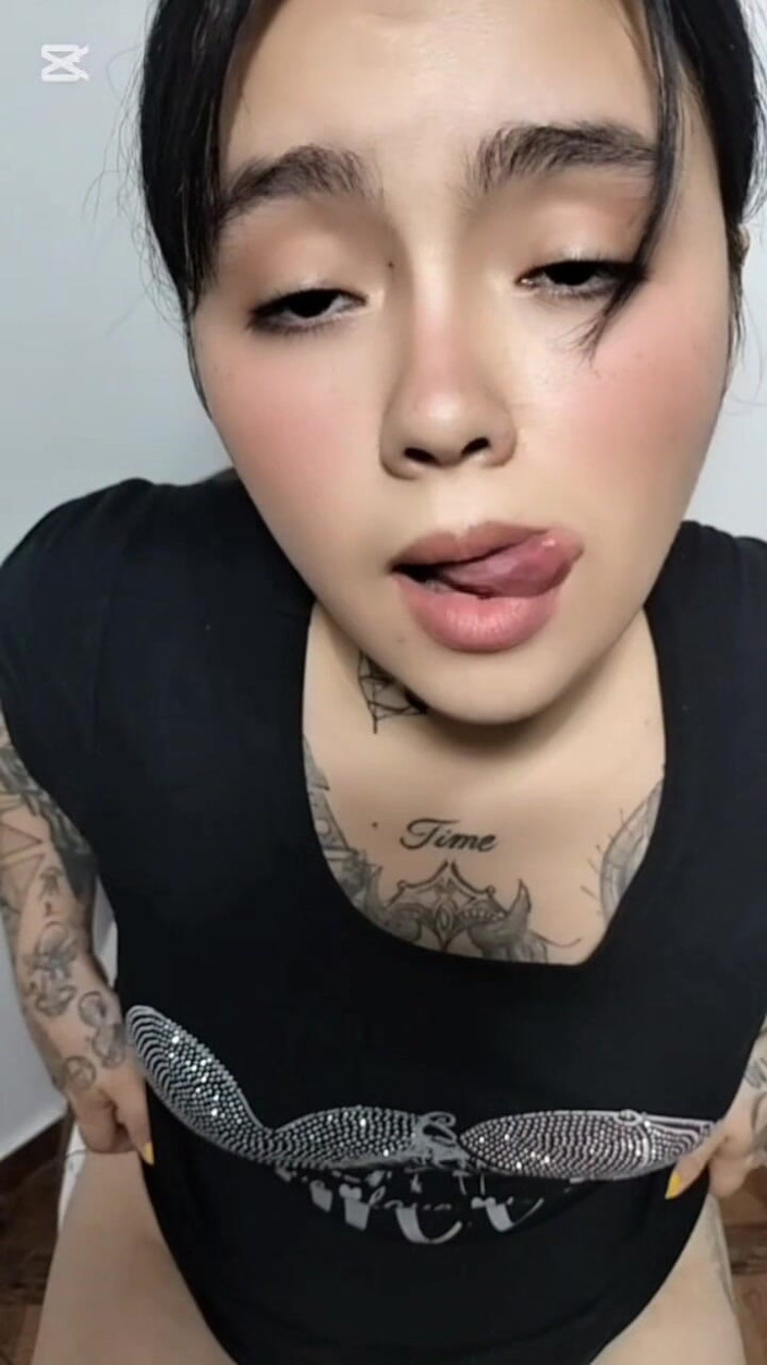 Dalyla: Я не можу перестати торкатися себе