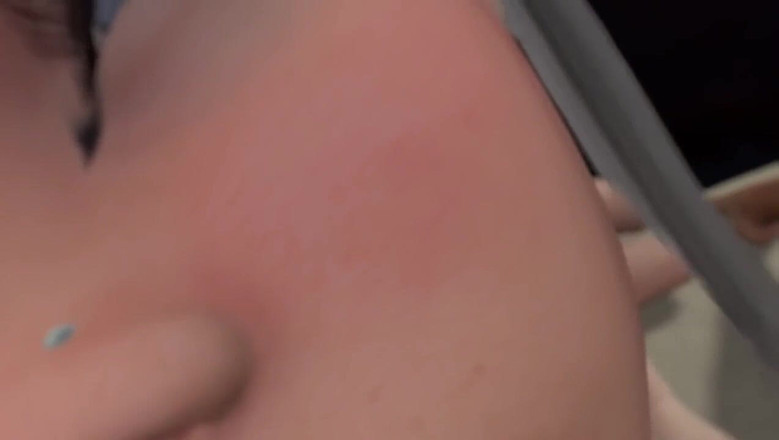 Velvixian 3D: Gadis remaja imut nyepong kontol pov