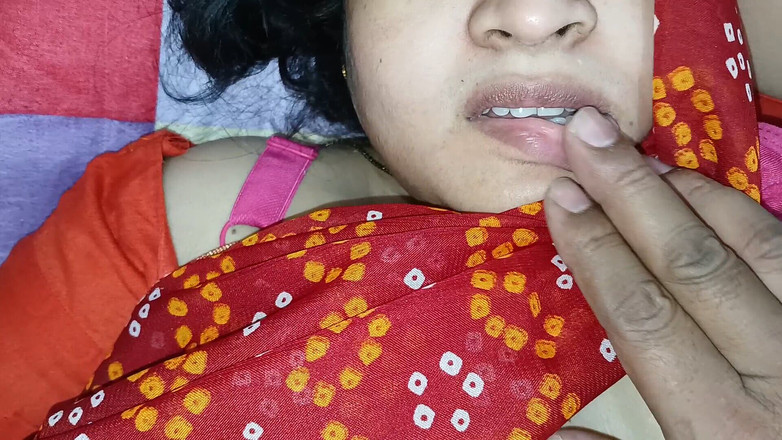 kirti bhabhi: Step Son Fucked His Step Mother While Giving Her Massage