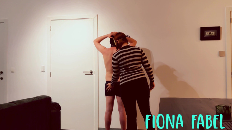 FionaFabel: 노예를 위한 집안일, 피오나 여신을 위한 휴식 시간