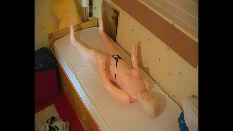 Mark Hannes: Sexdoll - gozada interna na masturbação