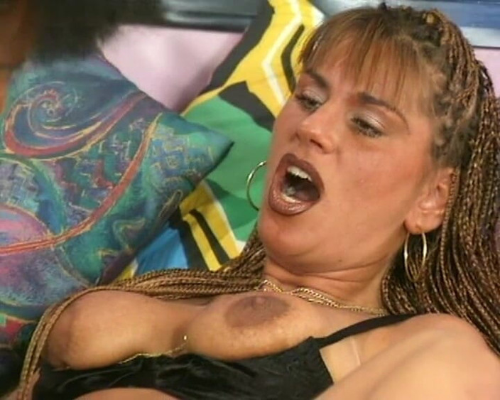 90s Lesbian sex: Krémová kundička kape sexy # 5