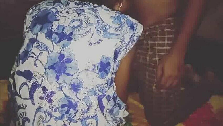 Truefuker: Guardando il grosso cazzo nero del patrigno, la figa di...