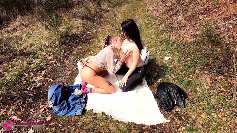 Emma Secret: Awesome Outdoor Action! Hot Hiker Seduced!