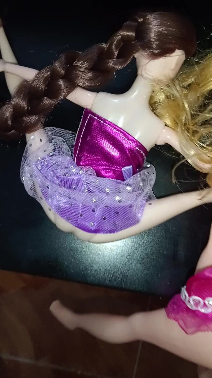 Rey rey: Lily dan Riley lesbian panas dan submisif mengongkek zakar saya,...