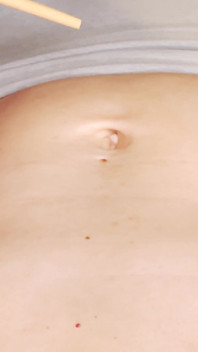 Vedere la persoana 1 - venerarea buricului: Mia Hope explorează Mars Solo belly Button