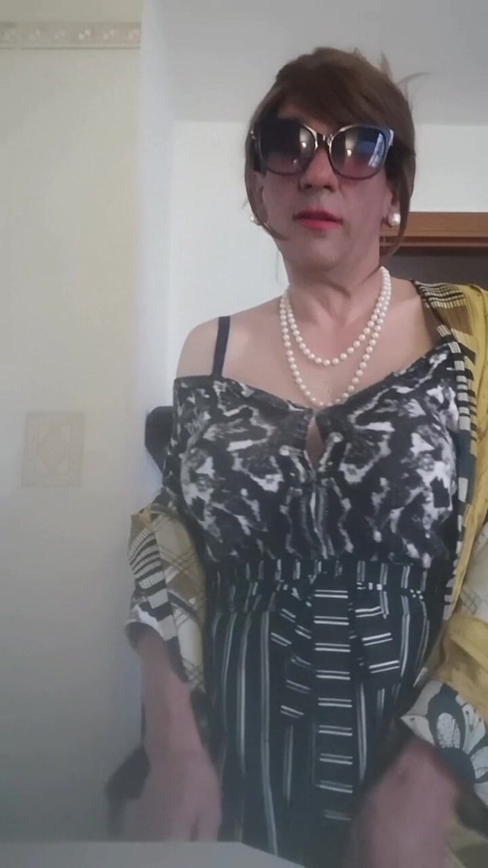 Yusti: Crossdresser Kobieca kamizelka Tetona