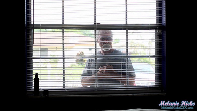 Melanie Hicks: Nosy neighbor: Part 1