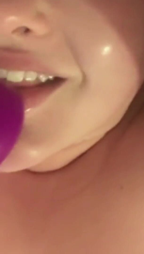 Real homemade BBW BBC porn: Young English BBW pleasuring my pussy with vibrator