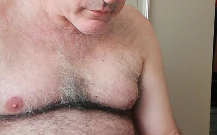 Setesesso7: Punheta e mijo é privado quente com um amigo que quer...