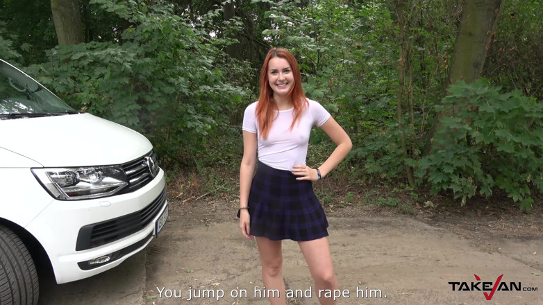 Melone Challenge: Redhead gets screwed on the backseat in the pick up...
