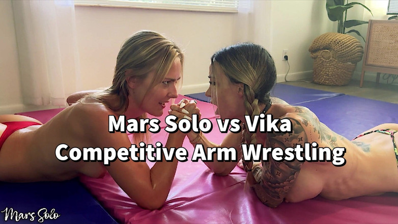 Mars solo: Kompilacja zapasów topless na ramię - Mars Solo, Anastasia Vini, Paris...