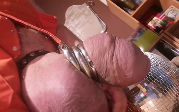 Monster_Meat_: Çok çok sözlü pompalama videosu