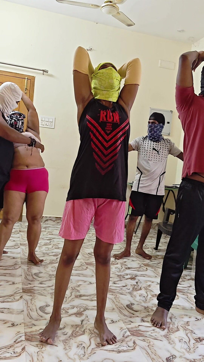 Thesana: Allenatore di boxe e studente scopano la matrigna e la...