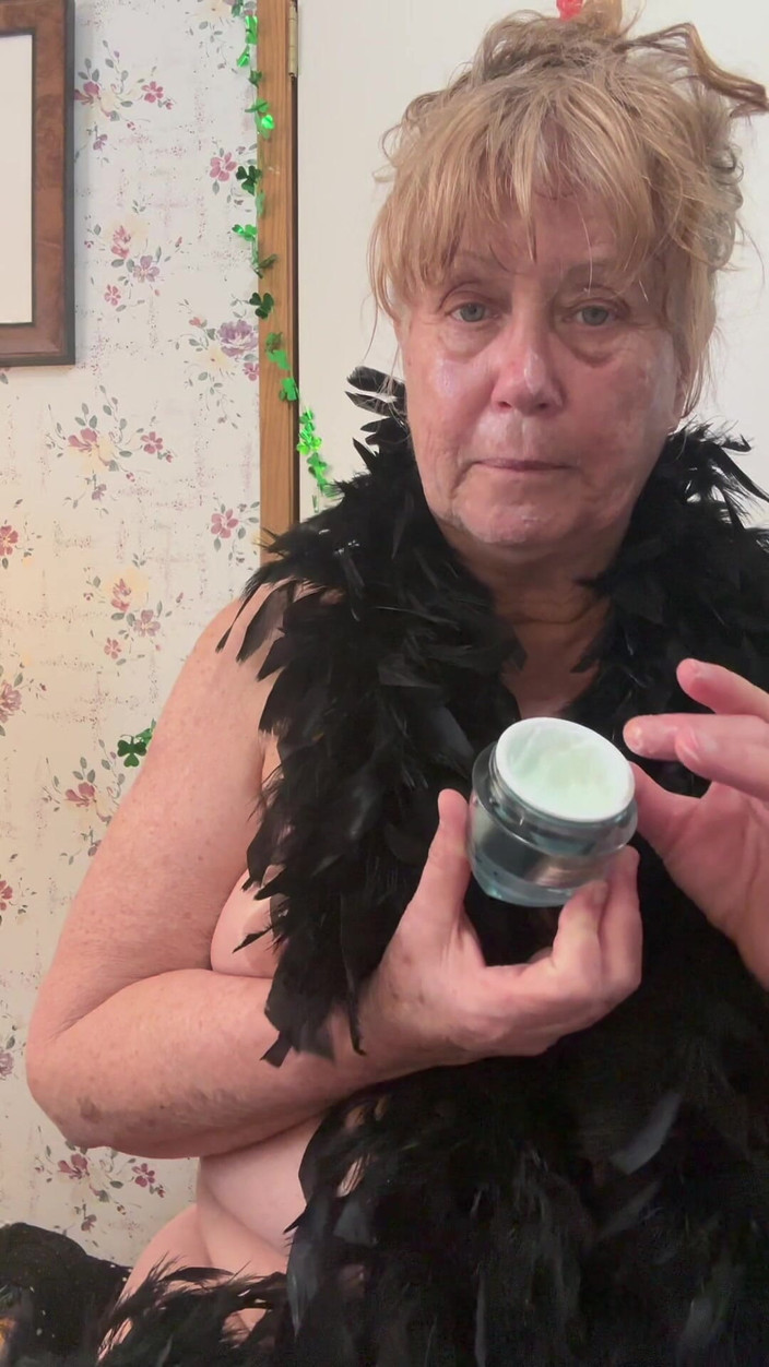 Big Ass 4 U: J’attends ta crème sur mon visage