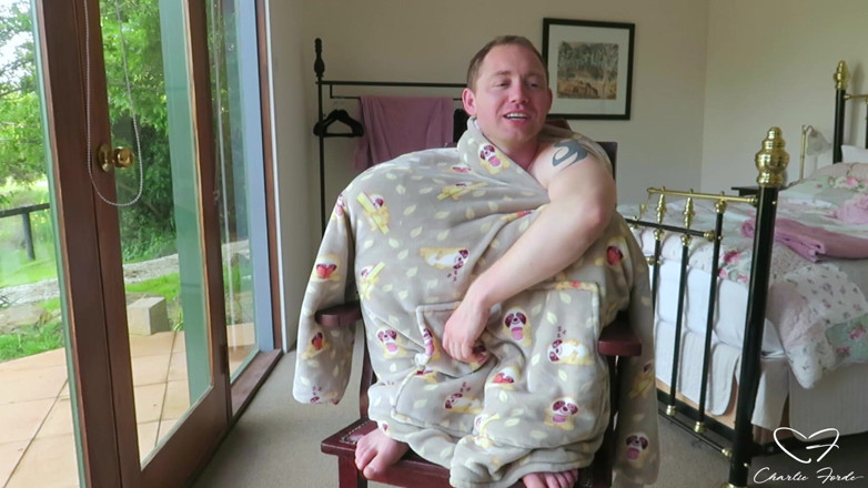 CharlieForde: Interview: Leo in the Country Featuring Leo Embers