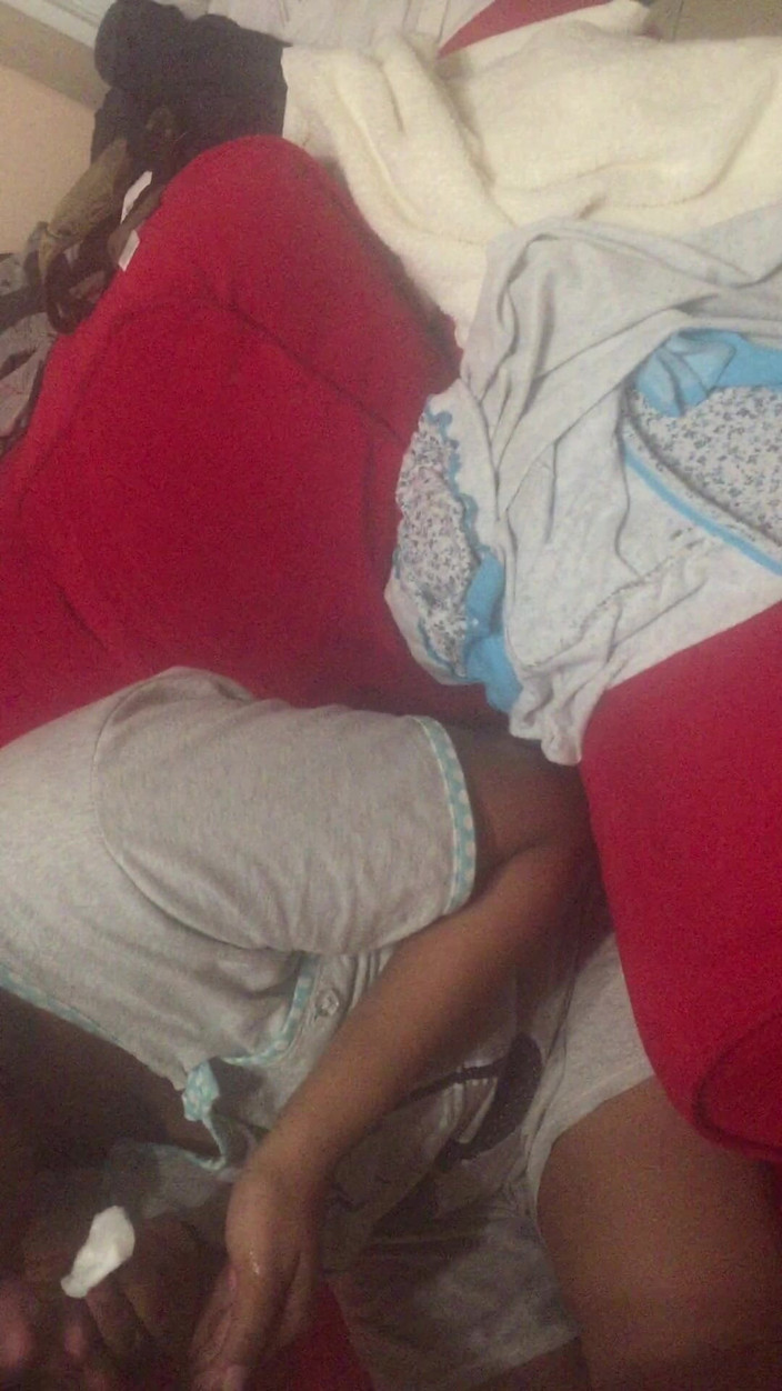 Megacute9999: Індонезійська покоївка, яку трахнули в обличчя, отримала сперму в рот