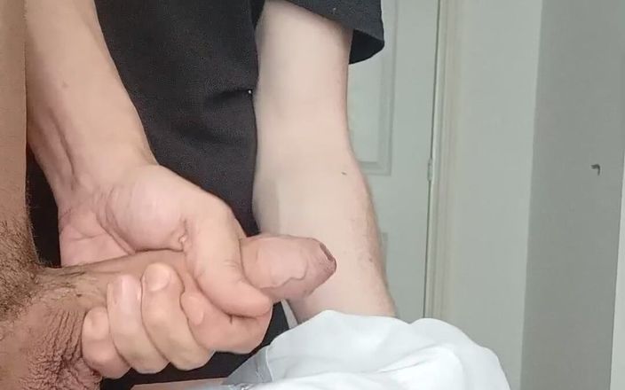 Twotwinkhusbands: Svalnatý chlapec Rowan Zoufale se vynaloží