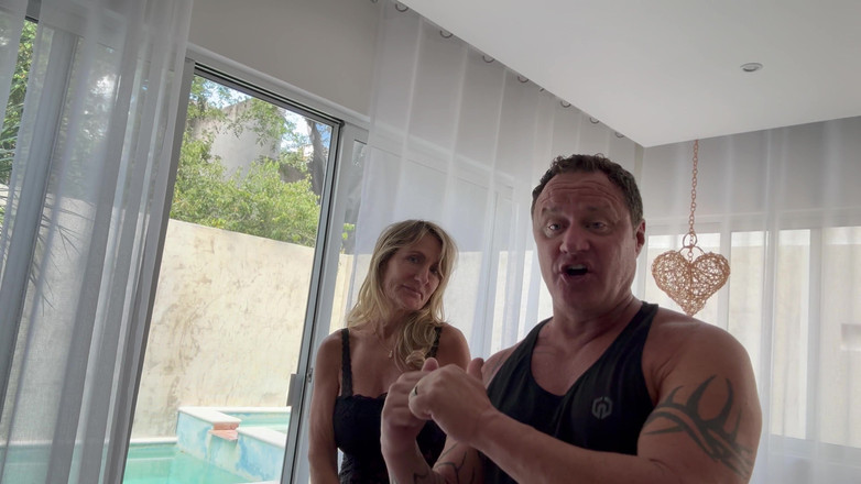 InternalDrive: Dianne Fox, Milyonda Bir.