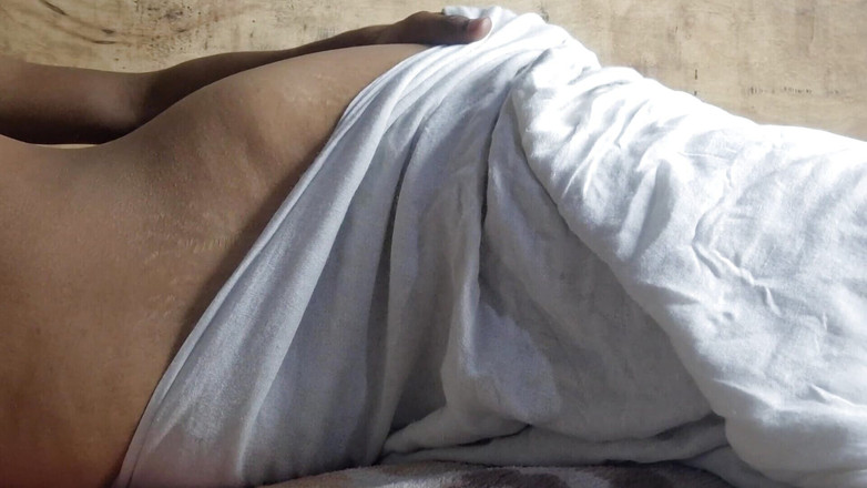 hot suman: Hintli yerel kadınlar geceleri gerçek seks videosu