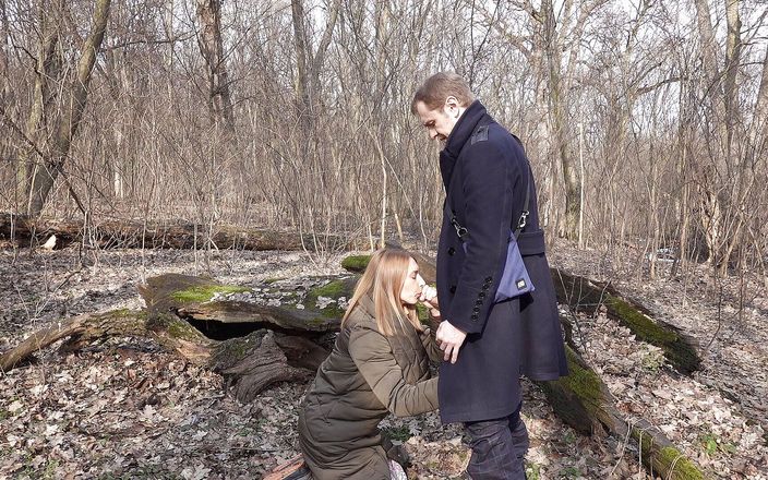 MamaMia: Pretty girl made a sweet quick blowjob in the woods...