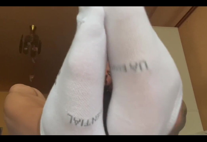 Jasons feet: 양말을 신은 풋잡을 좋아하시나요? 또는 맨발? 또는 둘 다의 조금?