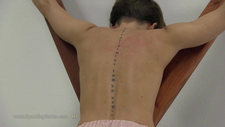 Spanking Server: Sasha bare back lezdom whip