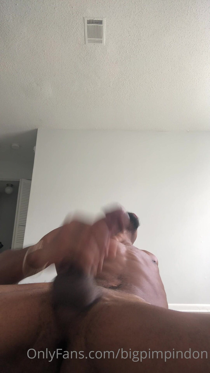 DamagedUnity9: Un ragazzo nero arrapato si sega