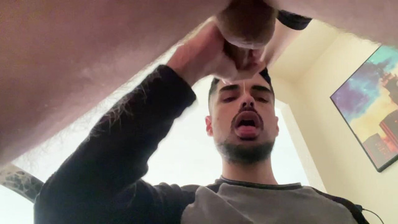 Nenesgaymers: Je mange du sperme de mes amis