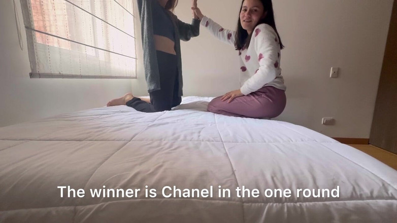 scarlettandc: Подборка лесбийской борьбы