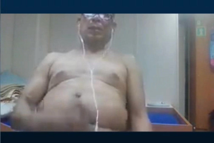 bobbylust17: Ayah tiri miang