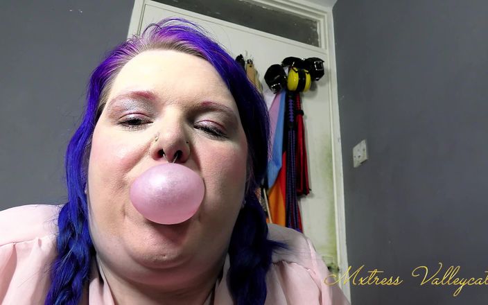 Mxtress Valleycat: Bubble blowing bully manipulates you