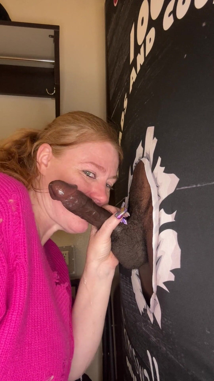 Phantom Strokes Room: Sexy Redhead Kim Swallows Lives up to Her Name