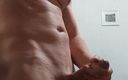 Cock & Body Worship: Pov verticale - il ragazzo in forma con un grosso cazzo...