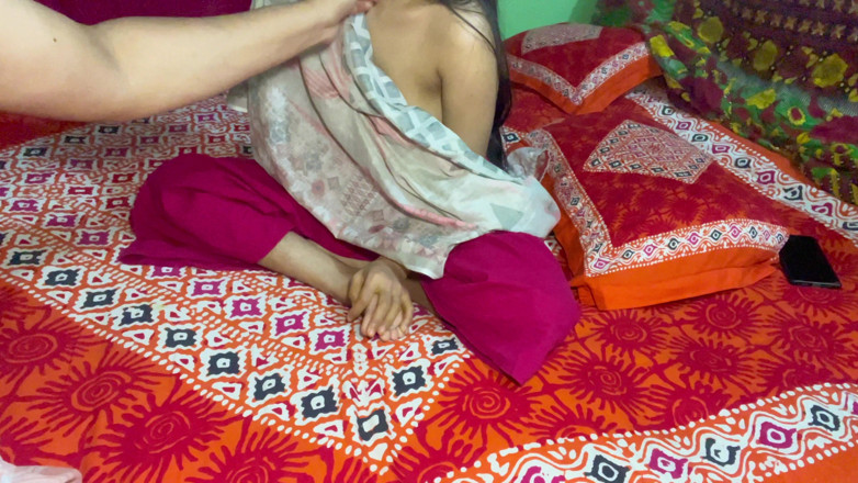 Riya Chowdhury: Ich habe meine sexy jüngere stiefschwester die ganze nacht gefickt,...