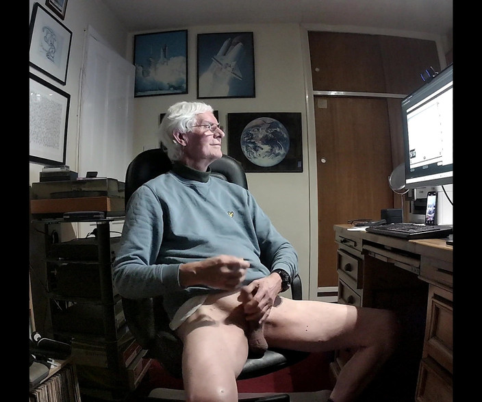 bigears: Privado web cam cum show