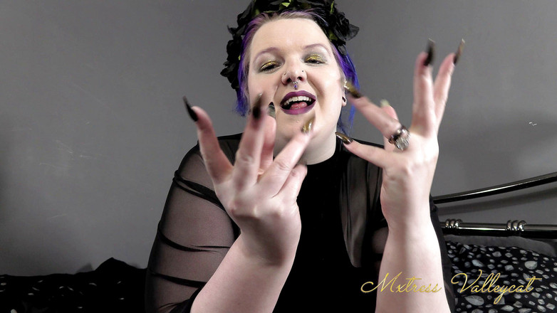 Mxtress Valleycat: Promění tě v prasátko