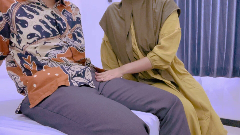 Bintang hyper: Hijab Lecturer and Ceo Cheating at Hotel Bring Vibrator to...