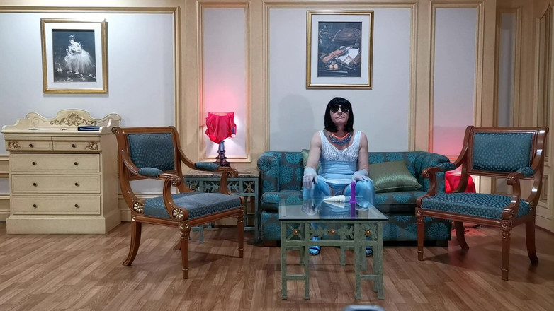 Sissy Cummy Lingerie: Bangkok'ta bir otelde erotizm ve doğacılık ya da bir buluşmadan...