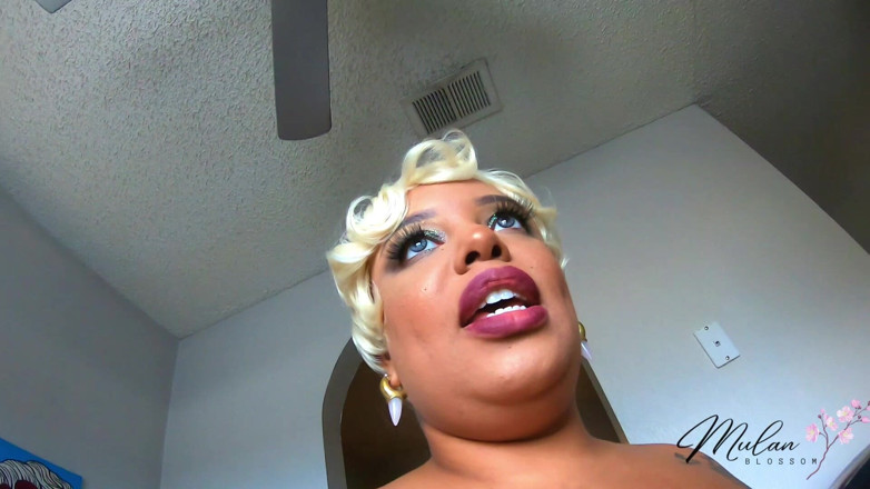 Mulan Blossom: BBW Goddess Pee Bucket